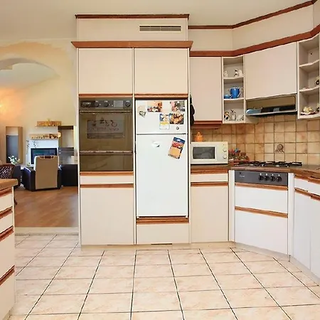 Apartment By The Sea Zrnovska Banja, Korcula - 13636