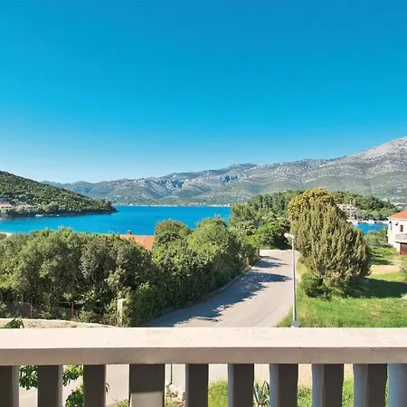 By The Sea Zrnovska Banja, Korcula - 13636 Apartment *